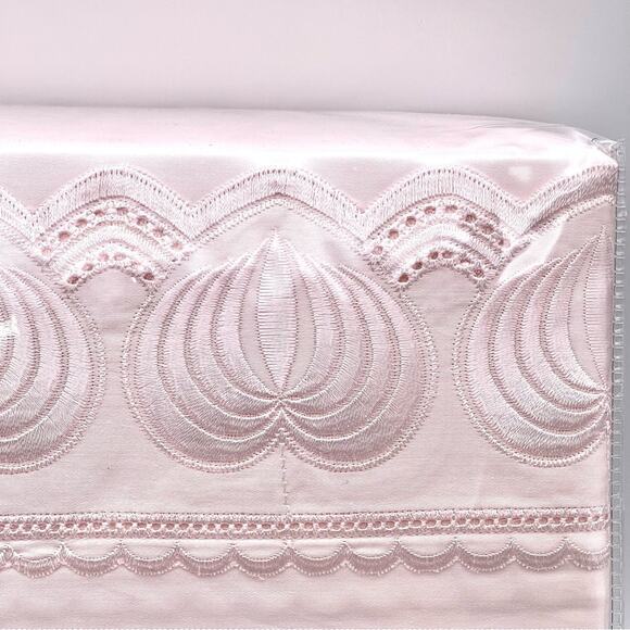 Valerie Interiors Blush Pink Scalloped Embroidered Edge Queen Sheet Set - New - Picture 3 of 6